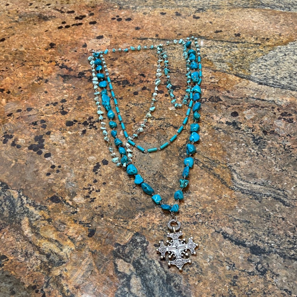 Turquoise Beaded Necklace with Silver Pendant